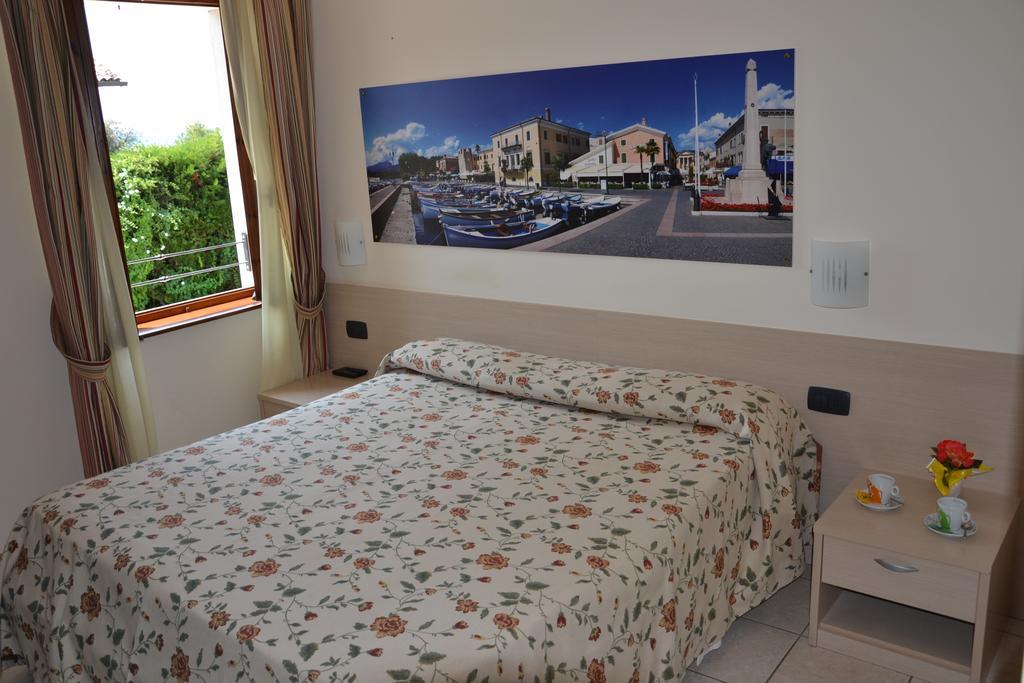 Locanda Le Palafitte Bardolino Szoba fotó